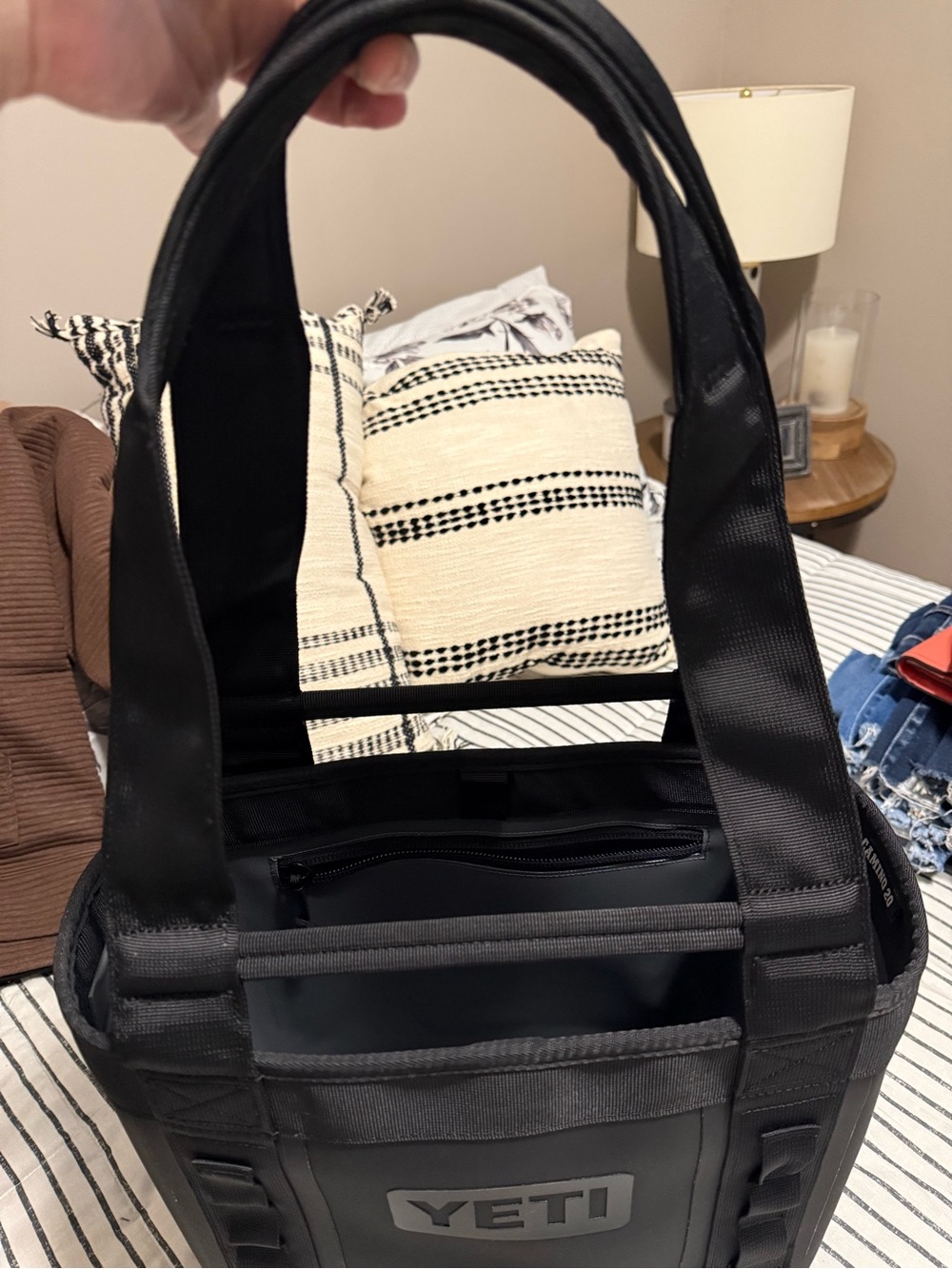 YETI Camino 20 - Black on Black - Picture 6 of 8